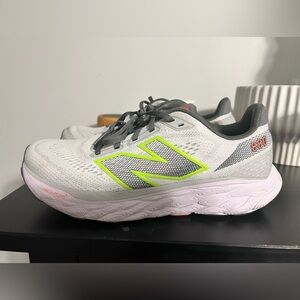 Woman’s new balance athlete shoes